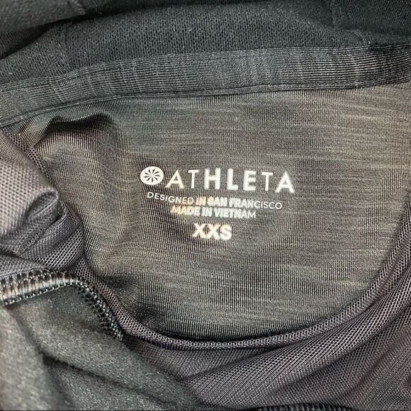 Athleta Bootcamp Hoodie in black - Picture 15 of 15